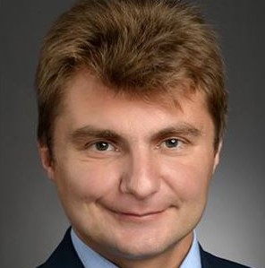 Ruslan Dubas Headshot